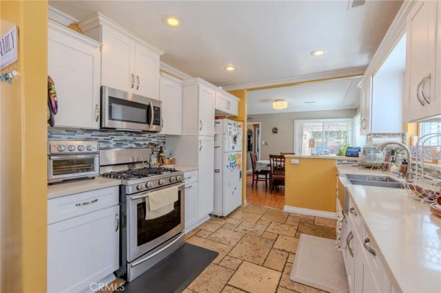 10247 Jackson Avenue, South Gate, CA 90280