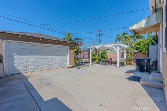 10247 Jackson Avenue, South Gate, CA 90280