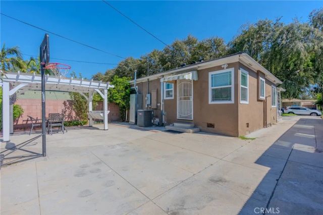 10247 Jackson Avenue, South Gate, CA 90280
