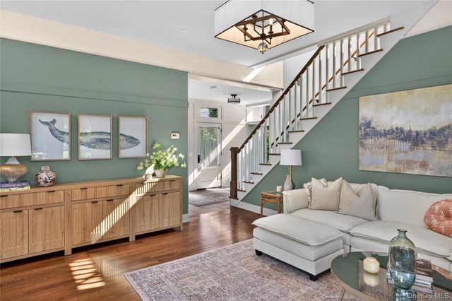 10 Sherman Avenue, Dobbs Ferry, NY 10522
