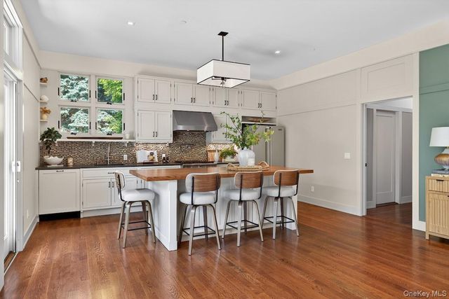10 Sherman Avenue, Dobbs Ferry, NY 10522