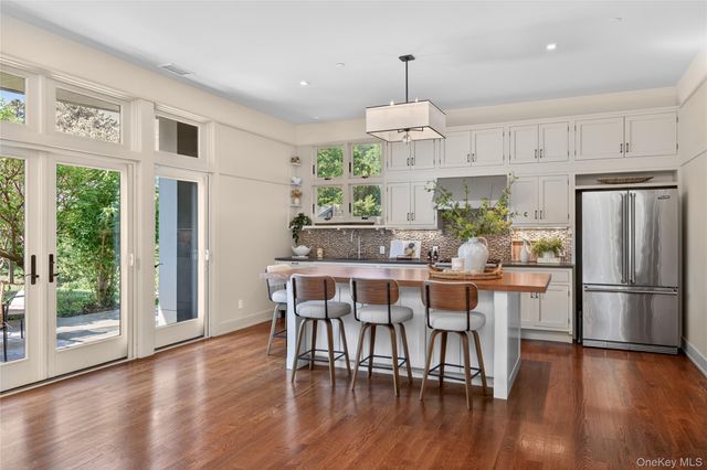 10 Sherman Avenue, Dobbs Ferry, NY 10522
