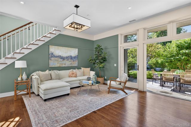 10 Sherman Avenue, Dobbs Ferry, NY 10522