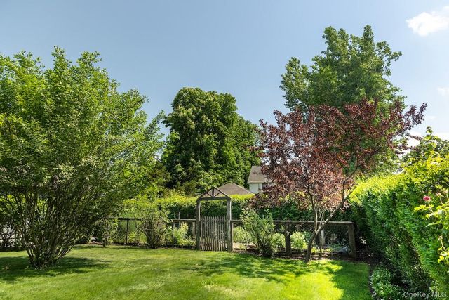 10 Sherman Avenue, Dobbs Ferry, NY 10522