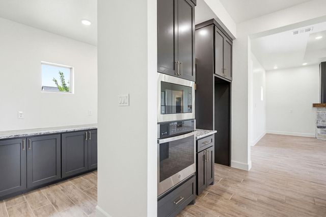11043 Eagle Walk BLVD, Salado, TX 76571
