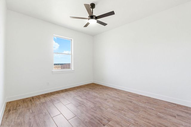 11043 Eagle Walk BLVD, Salado, TX 76571