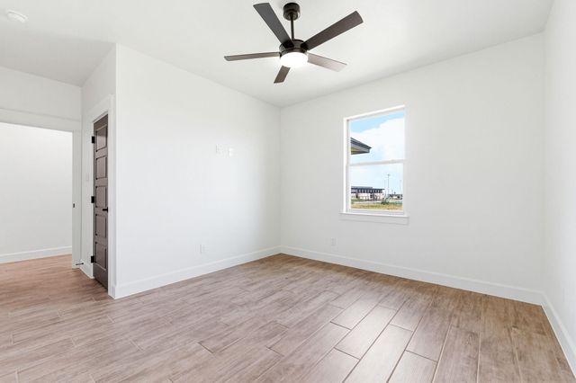 11043 Eagle Walk BLVD, Salado, TX 76571