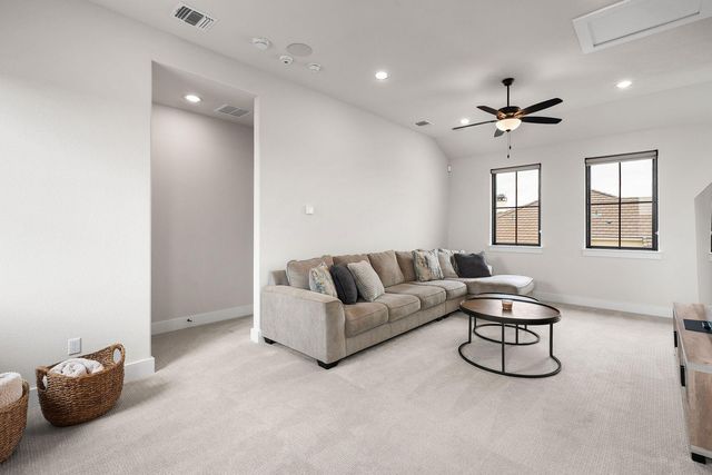1106 Flint Ridge TRL, Georgetown, TX 78628