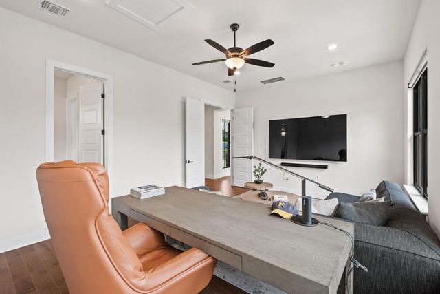 1106 Flint Ridge TRL, Georgetown, TX 78628