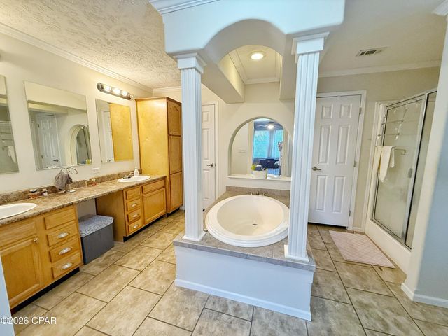 4421 Magnolia Road, Marianna, FL 32448