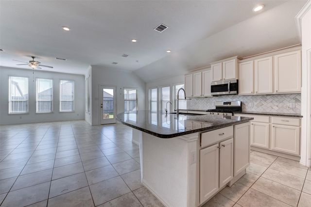 2315 Ocean Pass Lane, Richmond, TX 77469