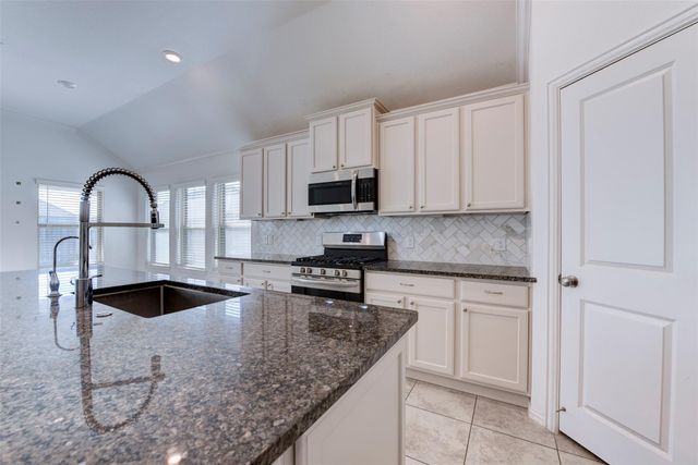2315 Ocean Pass Lane, Richmond, TX 77469