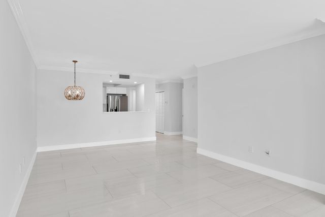 99 SE Mizner Boulevard 223, Boca Raton, FL 33432
