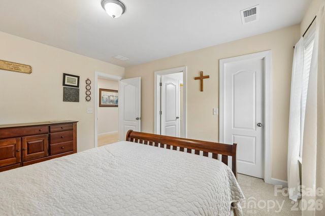 2006 Topaz Plaza, Davidson, NC 28036