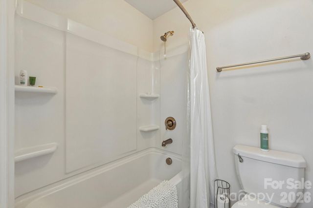 2006 Topaz Plaza, Davidson, NC 28036