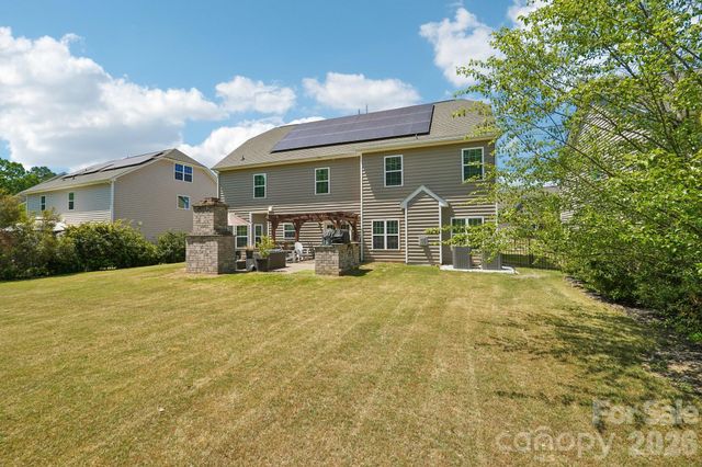 2006 Topaz Plaza, Davidson, NC 28036