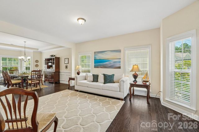 2006 Topaz Plaza, Davidson, NC 28036