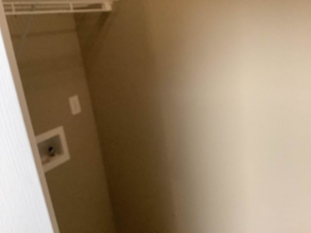 2894 Lakeshore Dr, Tallahassee, FL 32312