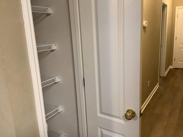 2894 Lakeshore Dr, Tallahassee, FL 32312