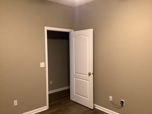 2894 Lakeshore Dr, Tallahassee, FL 32312