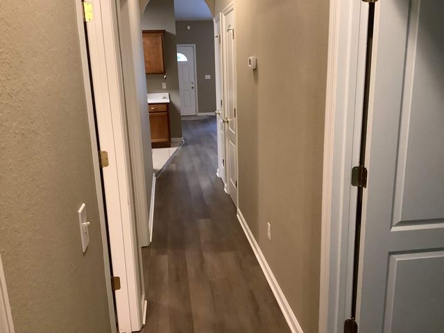 2894 Lakeshore Dr, Tallahassee, FL 32312