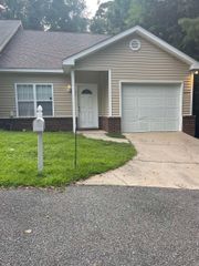 2894 Lakeshore Dr, Tallahassee, FL 32312