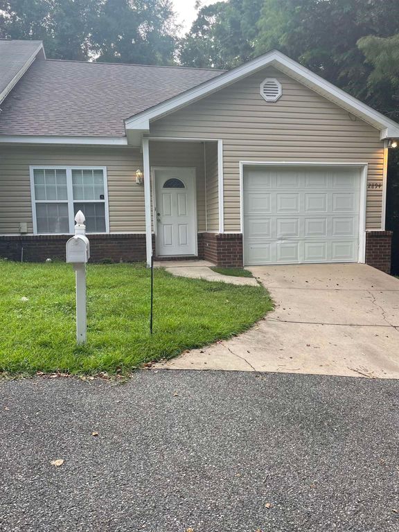 2894 Lakeshore Dr, Tallahassee, FL 32312