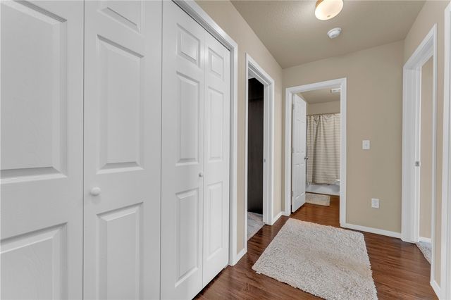 893 S Kingfisher Lane, Fayetteville, AR 72701