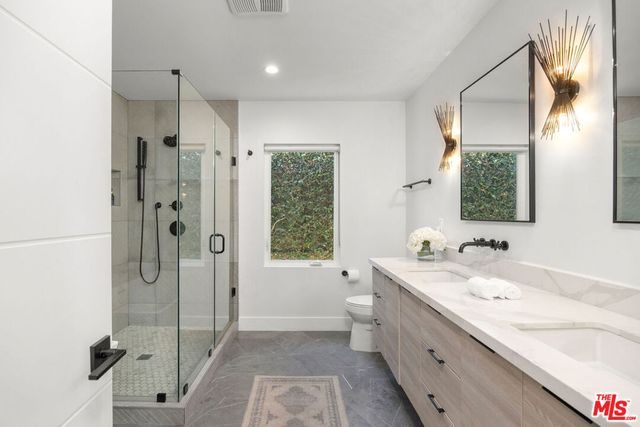 3925 Alla Road, Los Angeles, CA 90066