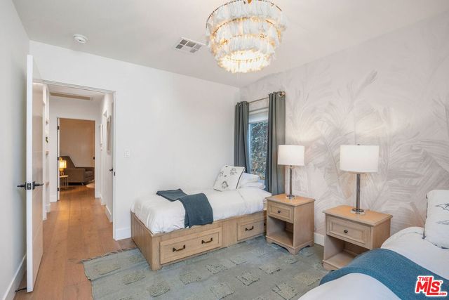 3925 Alla Road, Los Angeles, CA 90066