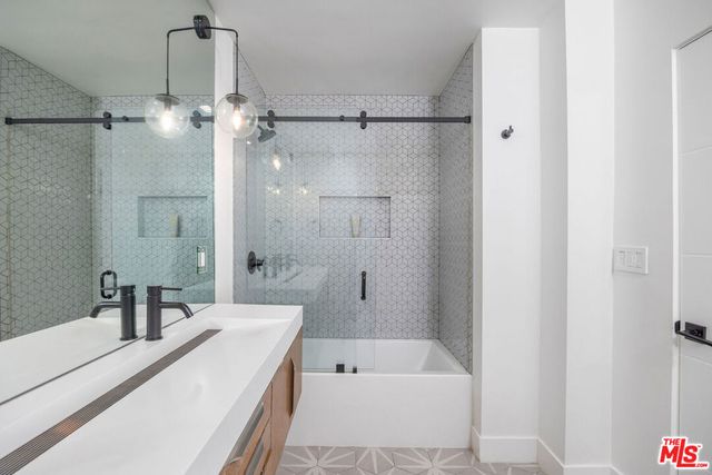 3925 Alla Road, Los Angeles, CA 90066