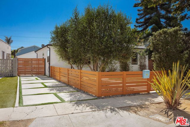 3925 Alla Road, Los Angeles, CA 90066