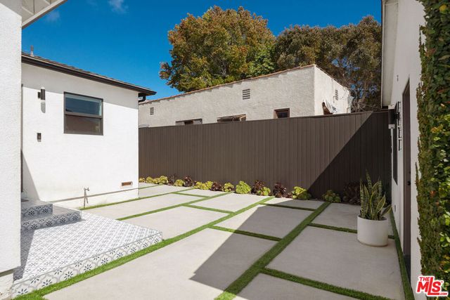 3925 Alla Road, Los Angeles, CA 90066