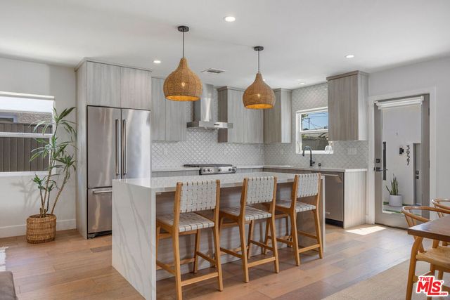 3925 Alla Road, Los Angeles, CA 90066