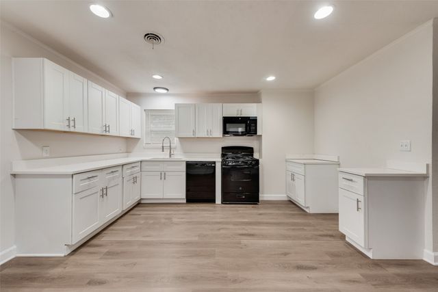 7916 Chaparral Drive, White Settlement, TX 76108