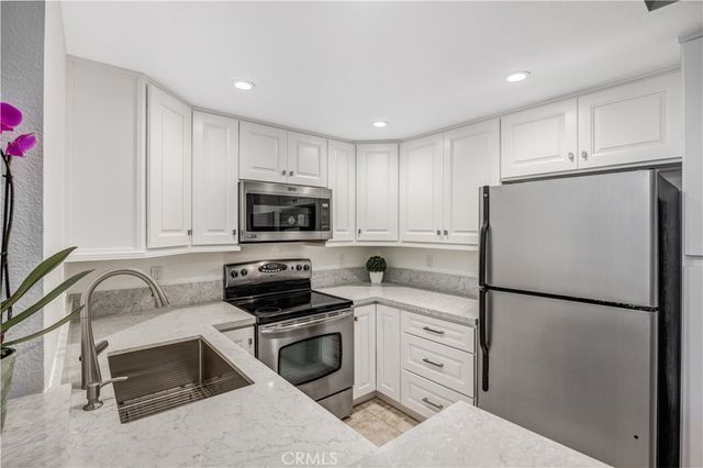 114 Costero Aisle, Irvine, CA 92614