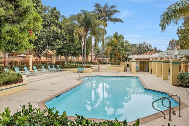 114 Costero Aisle, Irvine, CA 92614