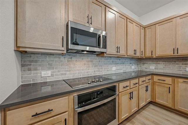 630 Redwood Way, Mansfield, TX 76063