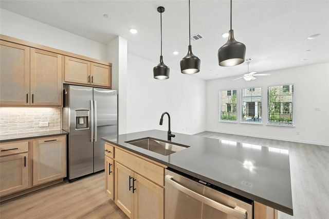 630 Redwood Way, Mansfield, TX 76063