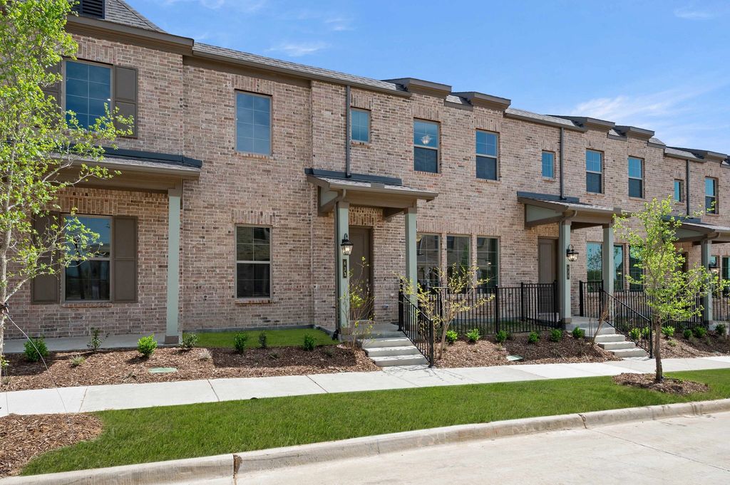 630 Redwood Way, Mansfield, TX 76063