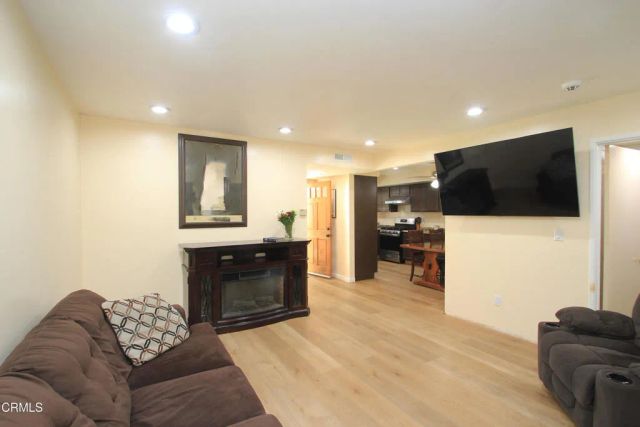 8622 Tahoe Drive, Ventura, CA 93004