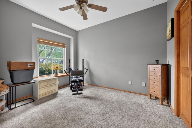 3755 W Kay Pointe Boulevard, Springfield, MO 65802