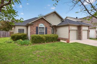 3755 W Kay Pointe Boulevard, Springfield, MO 65802