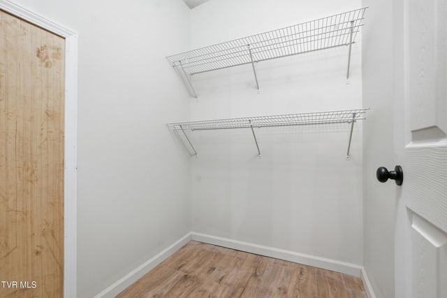 449 Bayhill Drive, Piney Flats, TN 37686