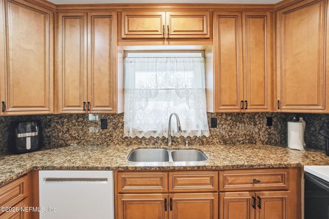 2611 WATER BLUFF Drive, Jacksonville, FL 32218