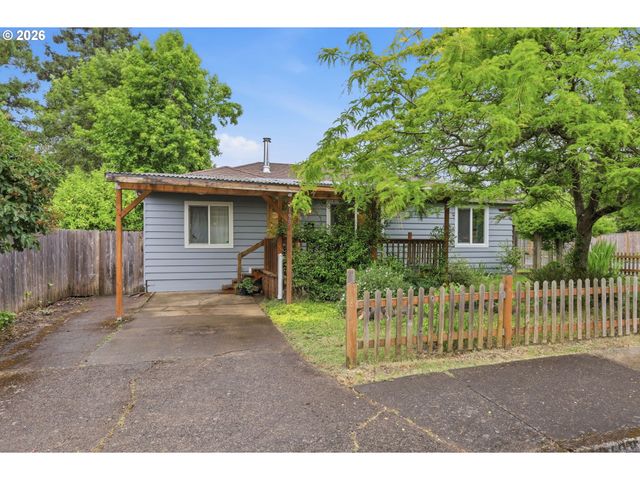 2199 CLEVELAND St, Eugene, OR 97405