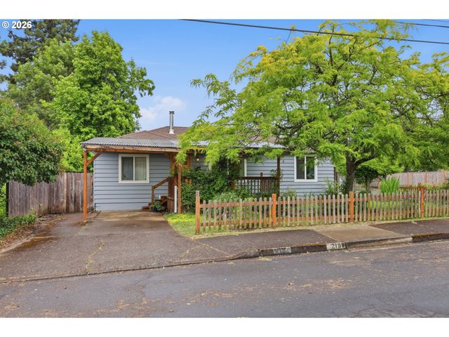 2199 CLEVELAND St, Eugene, OR 97405