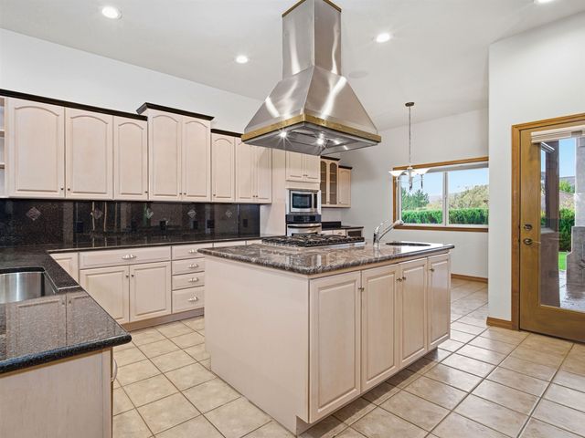 710 Washington Court, Grand Junction, CO 81507