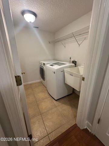 1024 NEPTUNE Lane, Neptune Beach, FL 32266