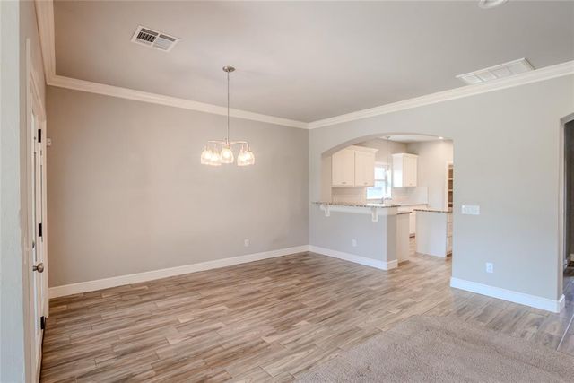 12037 Ashford Drive, Yukon, OK 73099